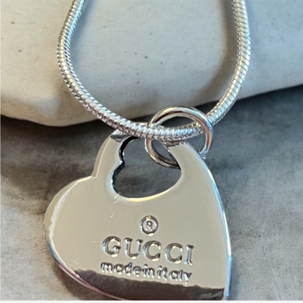 Gucci Silver Heart Pendant - Picture 3 of 5